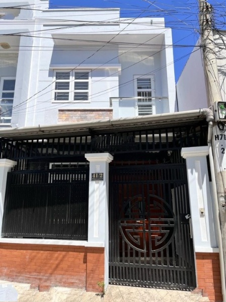Chính chủ bán gấp nhà 2 tầng tại Đường Phong Phú, Phường 10, Quận 8, Hồ Chí Minh